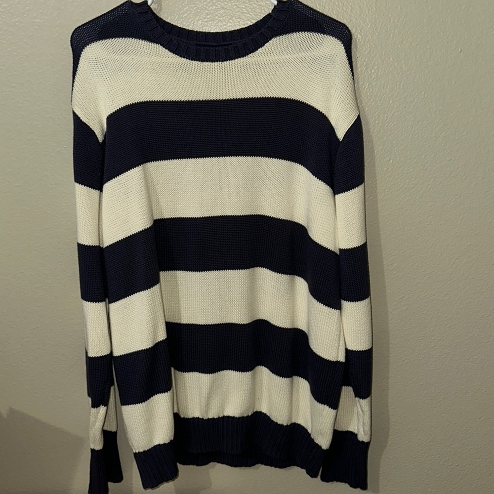 Brandy Melville Brianna sweater